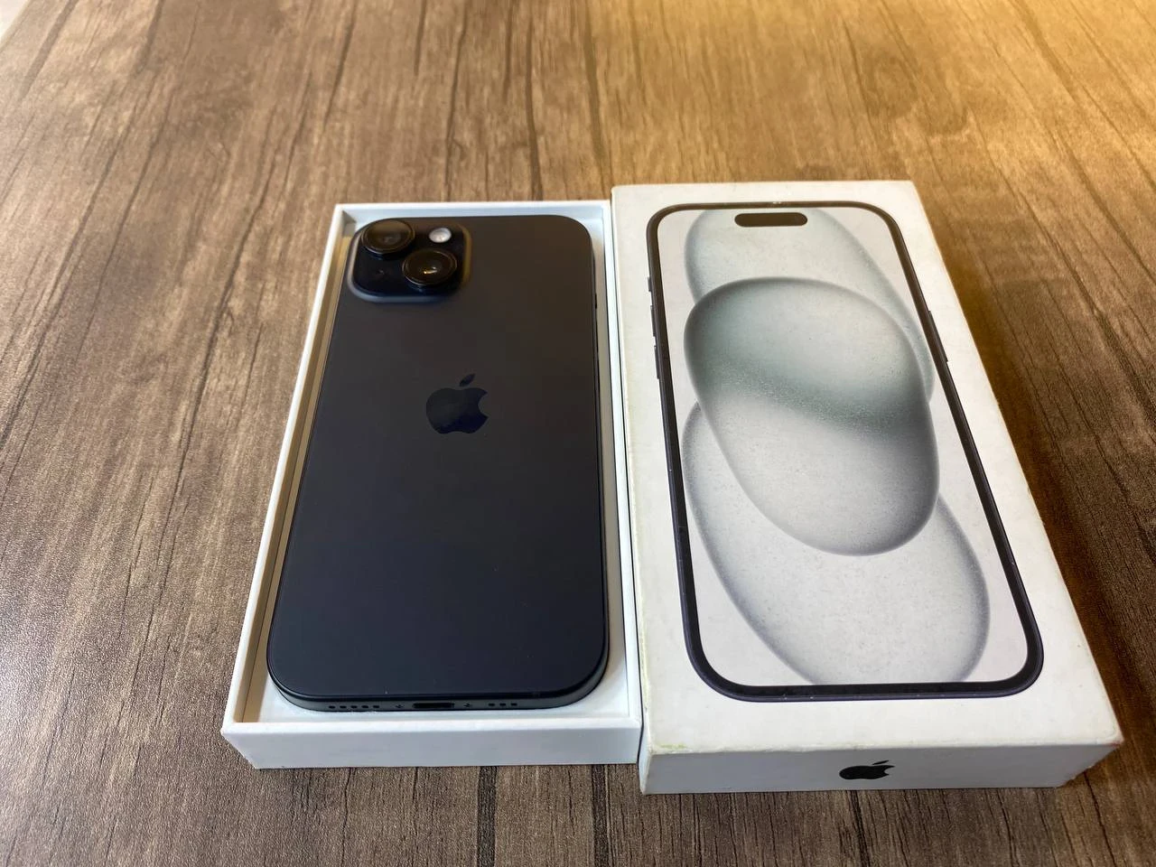 image about Iphone 15 تحفة فنية تمزج بين الأناقة والتكنولوجيا المتقدمة