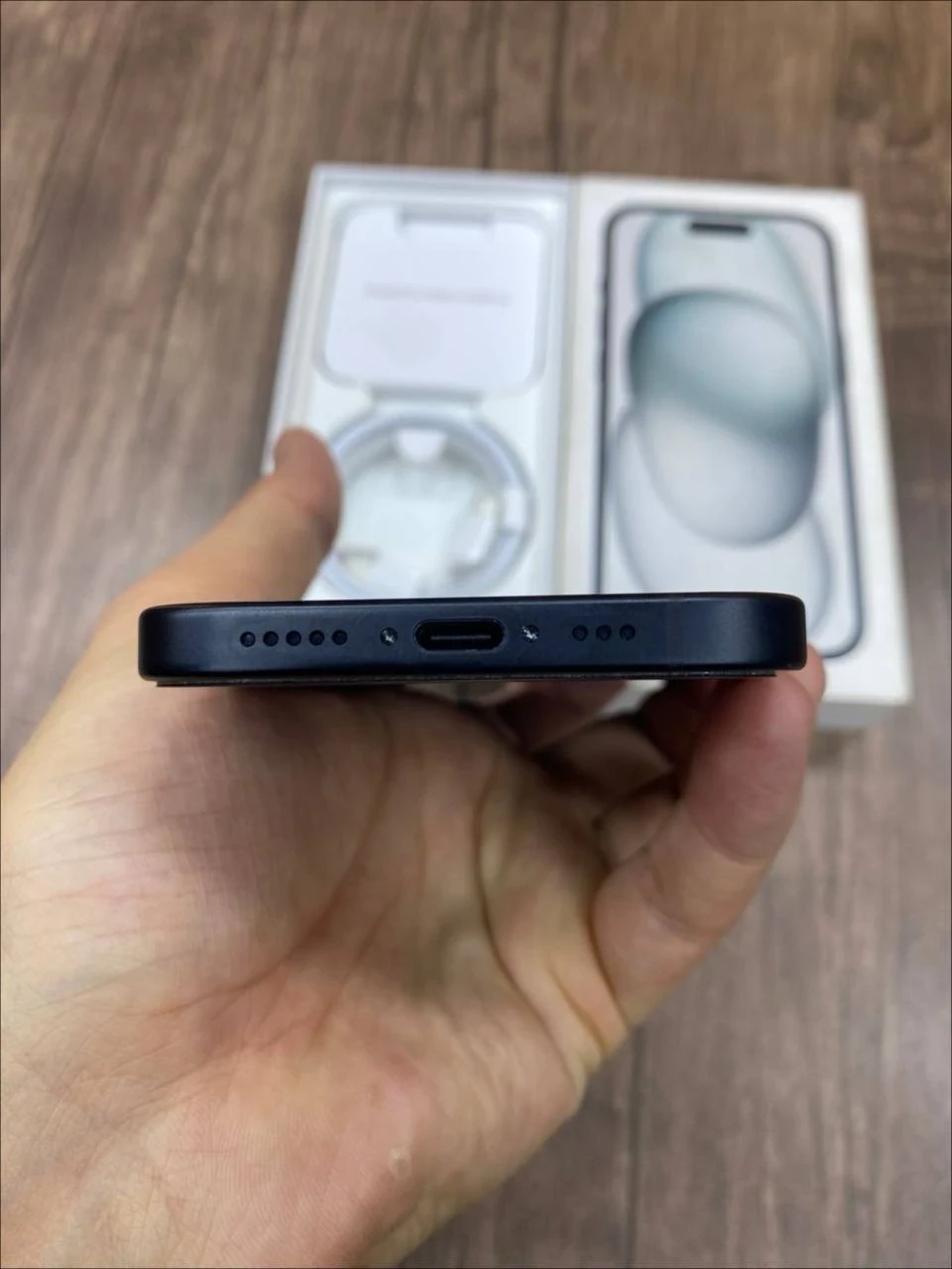 image about Iphone 15 تحفة فنية تمزج بين الأناقة والتكنولوجيا المتقدمة