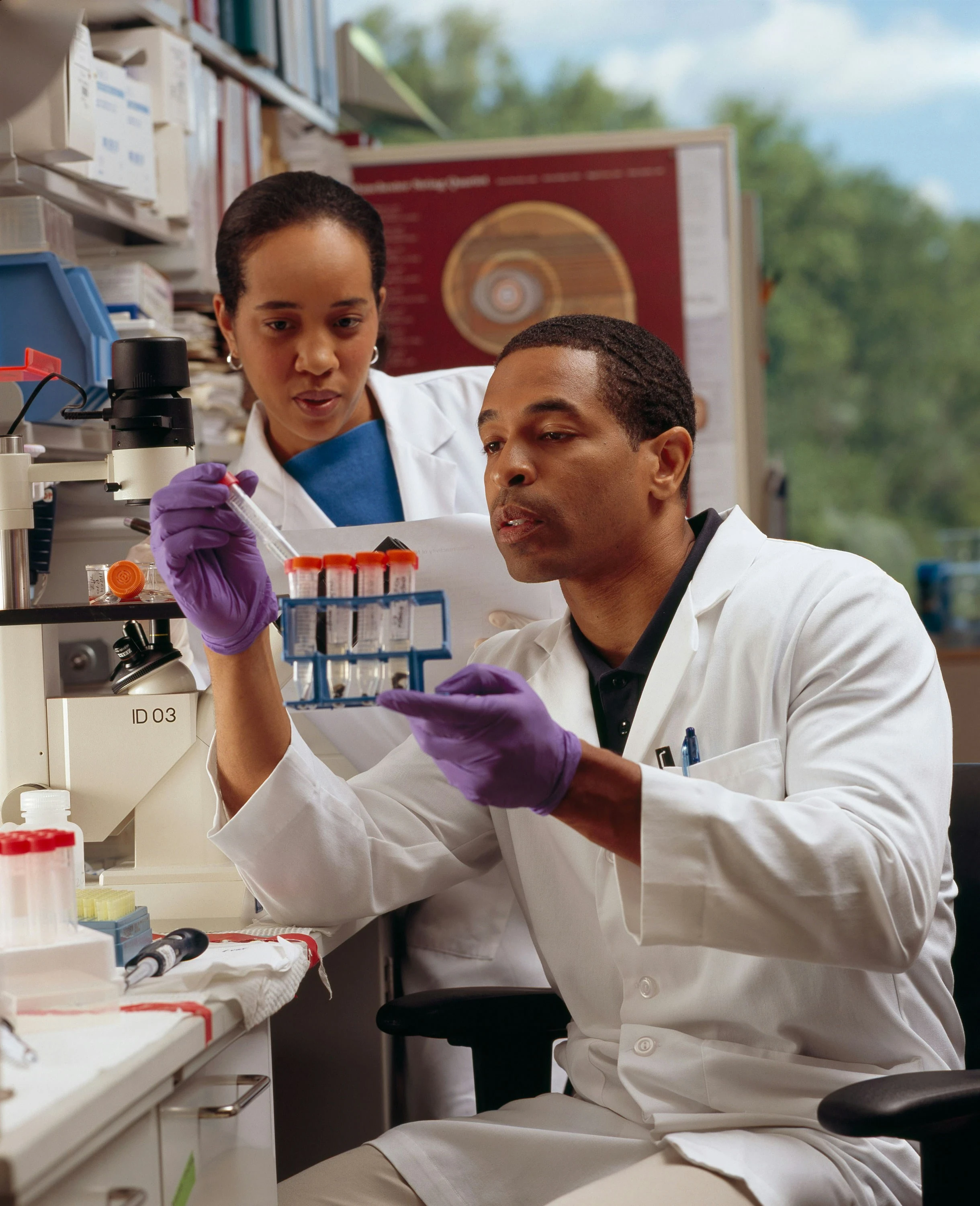 image about البيوتكنولوجيا (Biotechnology): الأسس المفهومية، والآفاق التطبيقية، والأهمية الحيوية في العصر الحديث