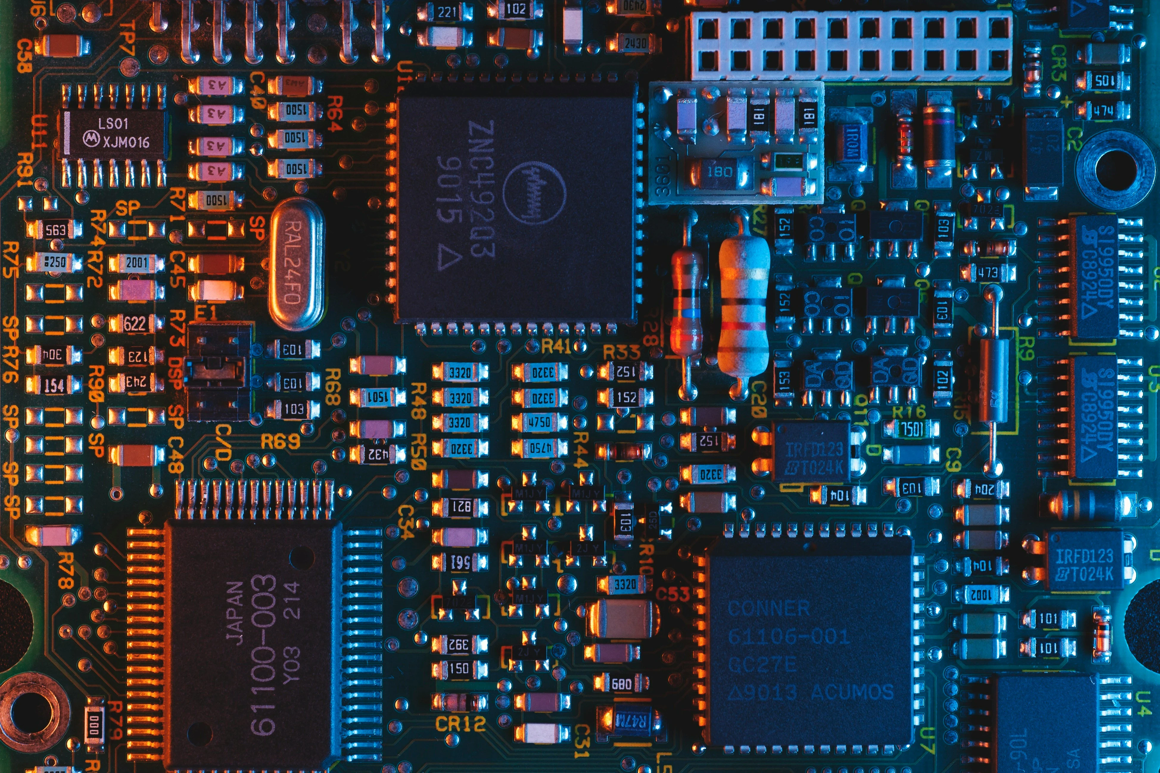 image about تقنية النانو (Nanotechnology): المنهجية الميكروسكوبية الجديدة لاستحداث مواد ووظائف متقدمة في العلوم التطبيقية