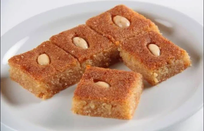 image about طريقة عمل هريسة السميد بالبيت