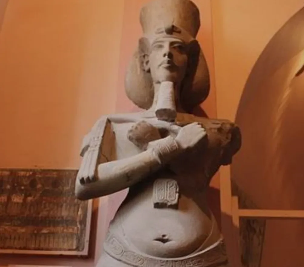 image about اول الموحدين "الملك اخناتون"