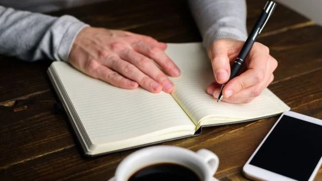 image about كتابة مقال احترافي متوافق مع قواعد السيو بخطواط بسيطة