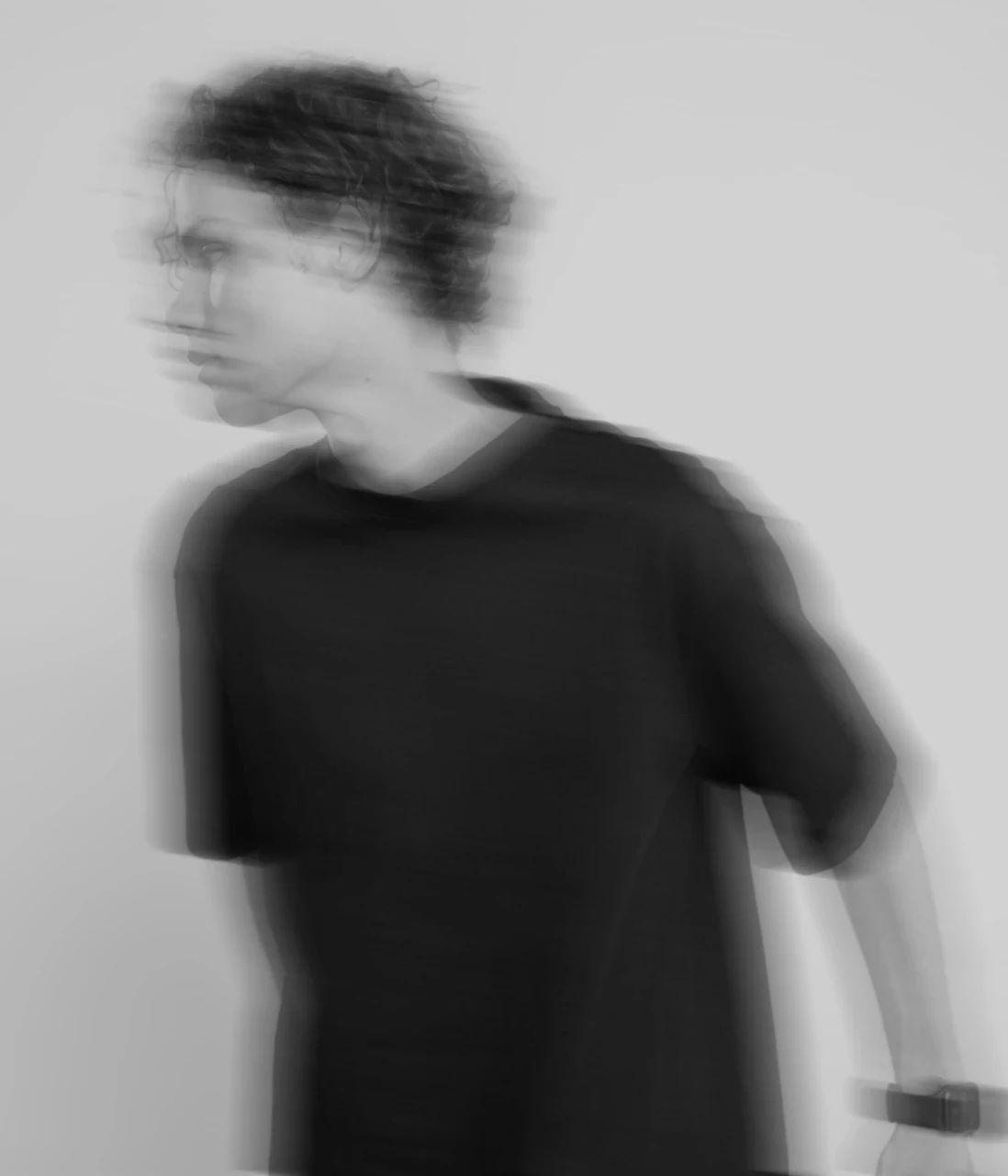 image about كيفية تصميم صورة ملف شخصي احترافية من الهاتف فقط