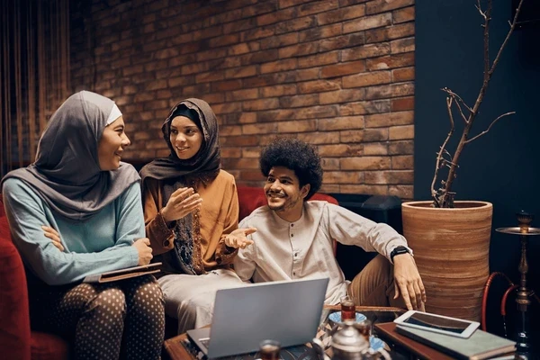 image about كيف تبني علاقات إجتماعية ناجحة ؟ 5 خطوات فعالة للتغلب علي الخجل وتكوين صدقات حقيقية