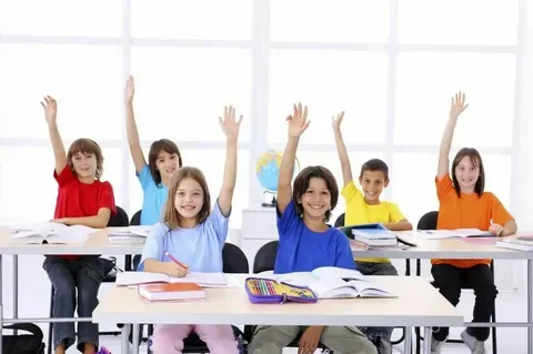 image about إذاعة مدرسية كاملة وطويلة عن عيد الأم جاهزة للطباعة | موضوع شامل يناسب جميع المراحل