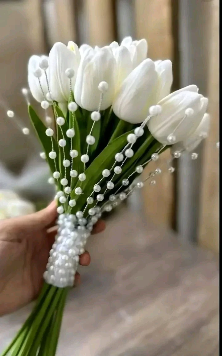 image about مشروع صغير ناجح من البيت: بوكيهات ورد هاند ميد 🌸