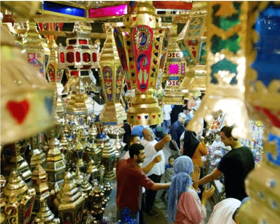 image about رمضان في مصر 2026: سر البهجة اللي مش بتموت وصراع 'الفانوس والميزانية'.. إزاي تفرح بأقل تكلفة؟..