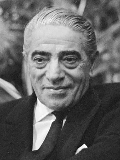 image about كيف صنع أوناسيس أول مليون دولار في سن الـ 25؟ أسرار إمبراطور الشحن البحري