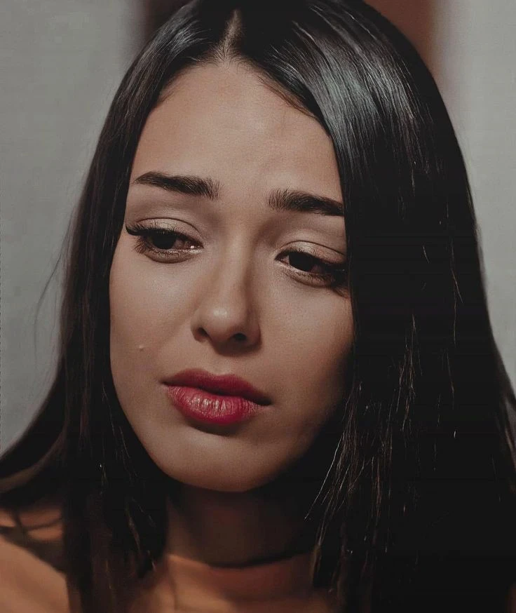 image about صور سنا وياماش _ اتعرف ما معنى هذا 😌✨ | مسلسل الحفرة