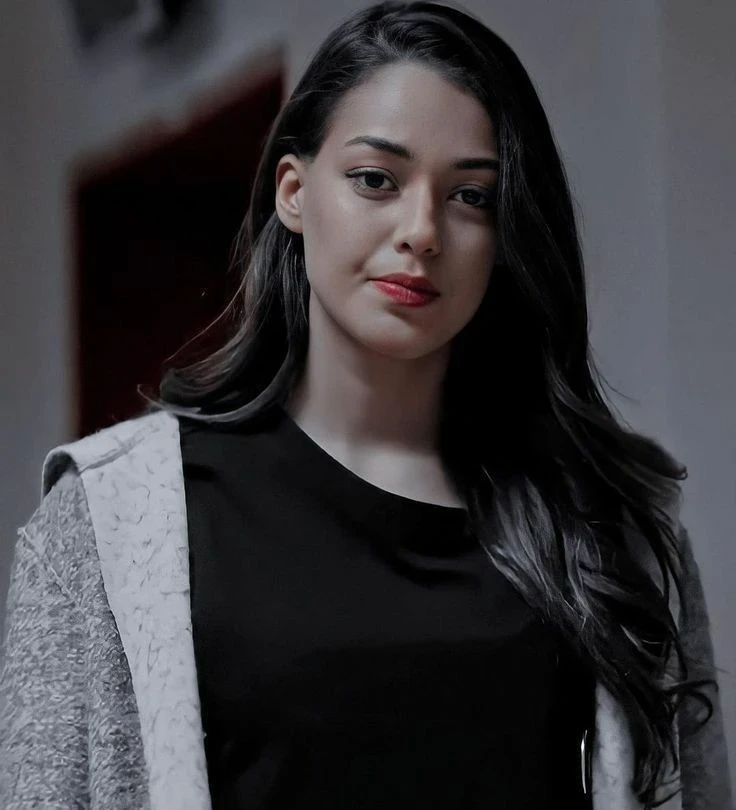 image about صور سنا وياماش _ اتعرف ما معنى هذا 😌✨ | مسلسل الحفرة