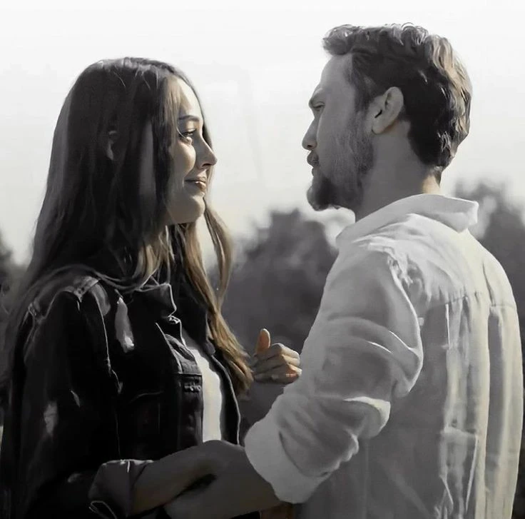 image about صور سنا وياماش _ اتعرف ما معنى هذا 😌✨ | مسلسل الحفرة