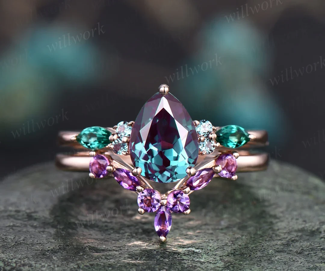 image about حجر  ألكسندرايت (Alexandrite)
