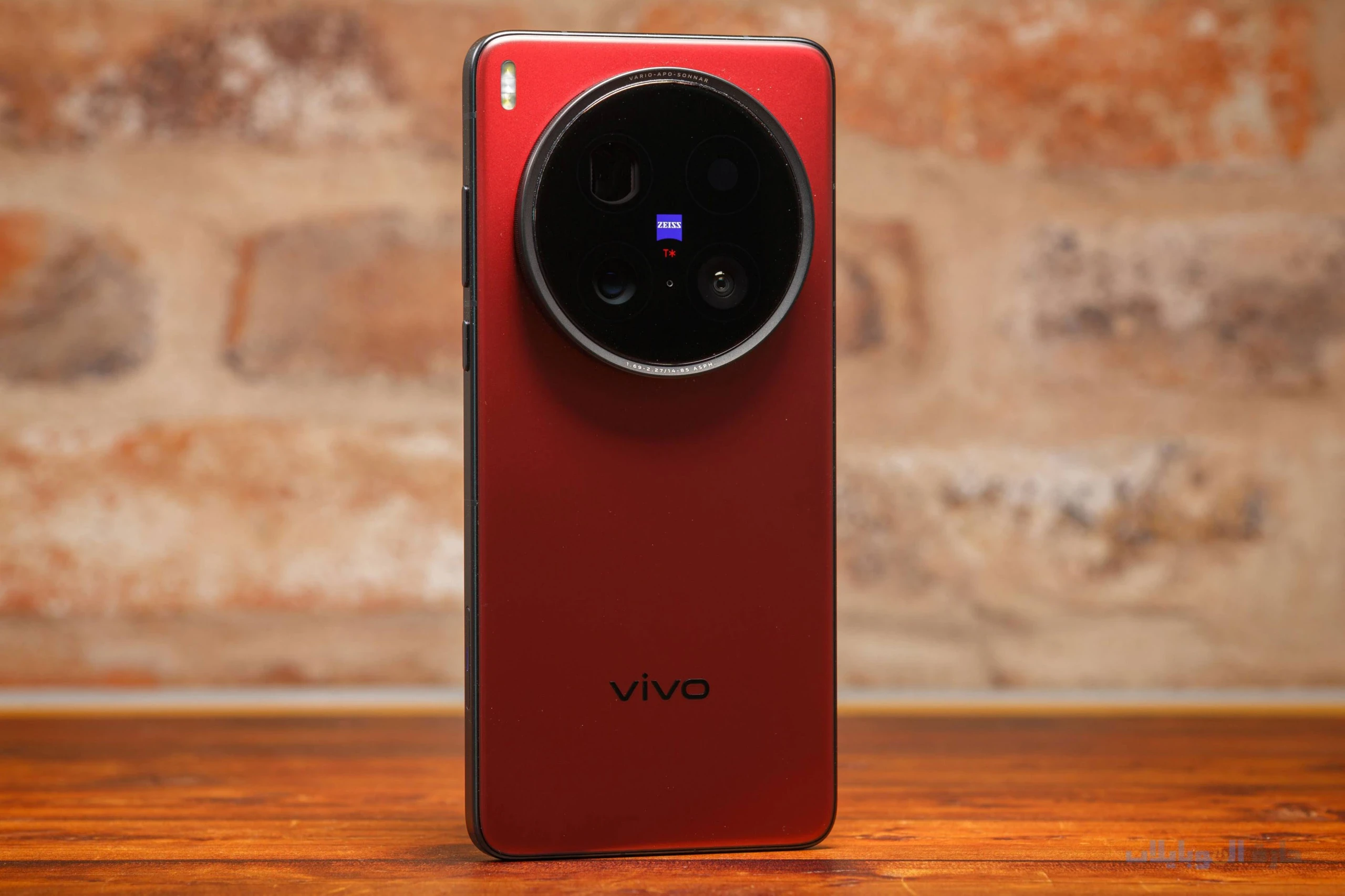 image about 🔥 مراجعة كاملة لهاتف vivo X300 Ultra – أقوى موبايل كاميرا في 2026!