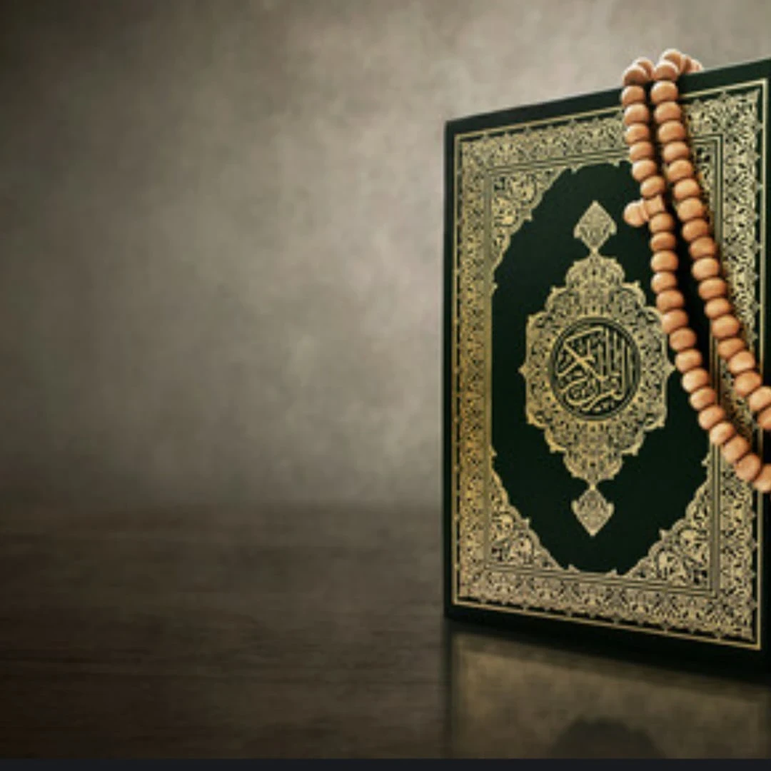image about ثلاثة كتب غيّرت العالم: رحلة عبر أعظم ما كُتب في تاريخ الإنسانية