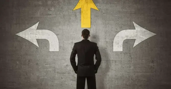 image about هل تفكر فعلًا… أم أن شعورك هو من يقرر؟