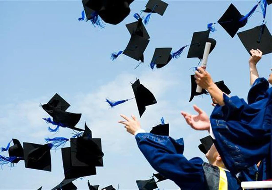 image about هل الشهادات الجامعية ما زالت مهمة في 2026؟ أم أن المهارات أصبحت أهم؟
