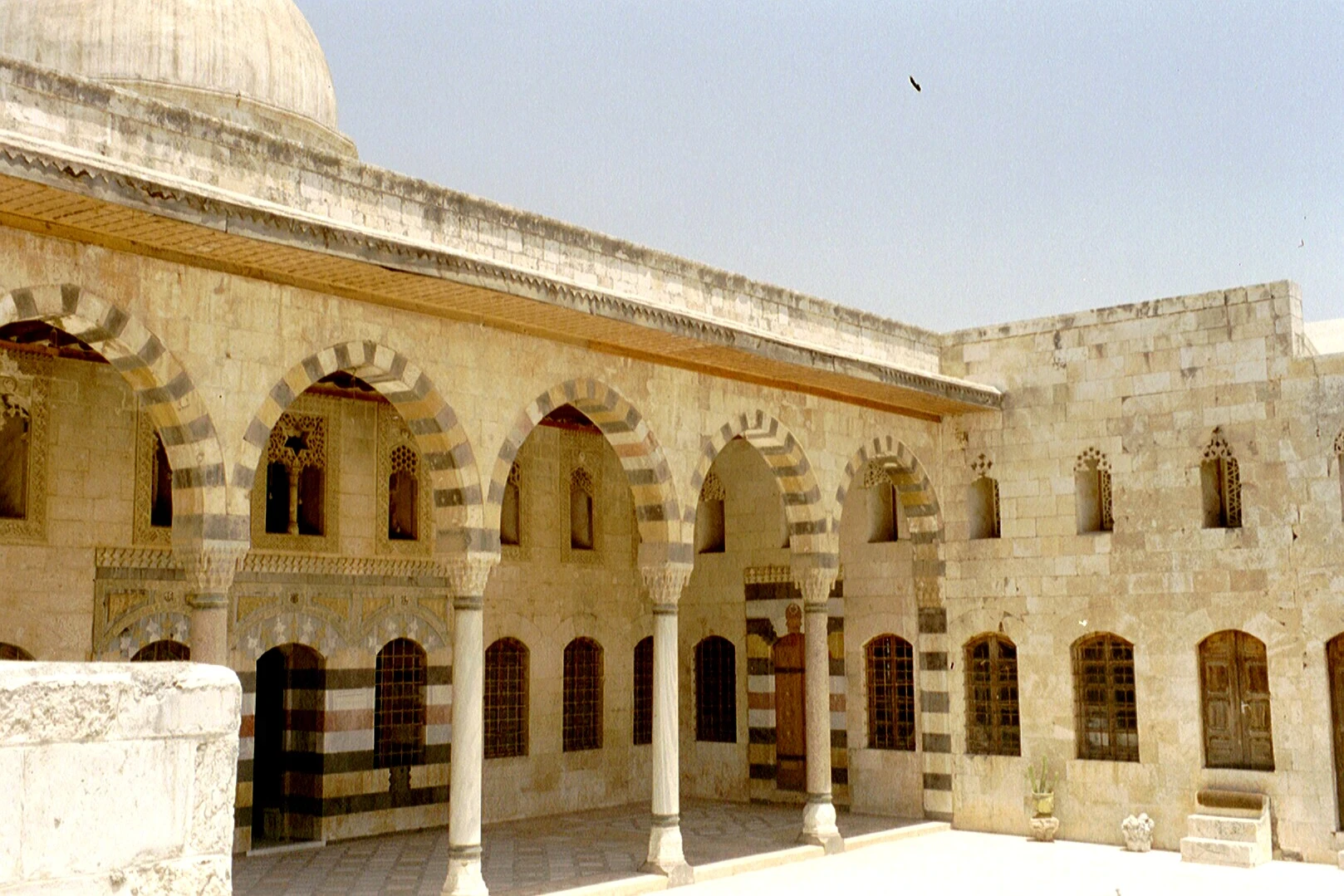 image about قصر العظم بدمشق  صورة مشرقة للفن المعماري الاسلامي