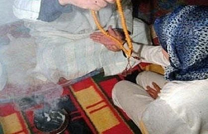image about تجارة الوهم: كيف يستغل المشعوذون جهل ويأس الباحثين عن المعجزات؟