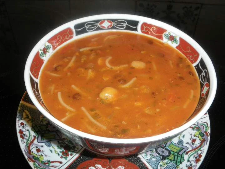 image about المائدة الرمضانية في المغرب والجزائر