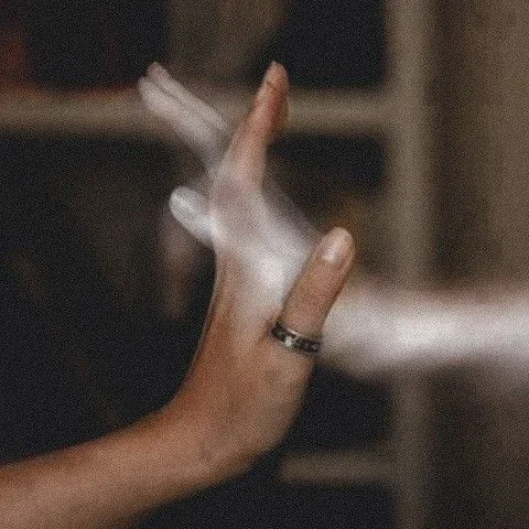 image about التجاهل بعد الاهتمام.. هل الصمت دائمًا هو الحل؟  . GHOSTING