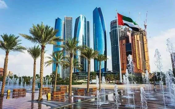 image about اقتصاد الإمارات يسجل نموًا 6.2% في 2025 والناتج المحلي يصل إلى 1.9 تريليون درهم