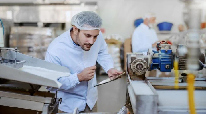 image about سرّ الرقم المطبوع على العبوة: كيف تحدد الشركات تاريخ انتهاء الصلاحية؟