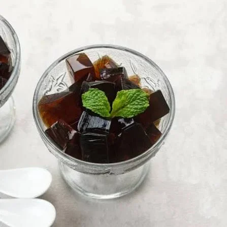 image about ☕🍮 جيلي القهوة الياباني - وصفة يابانية سهلة ومنعشة لعشاق القهوة