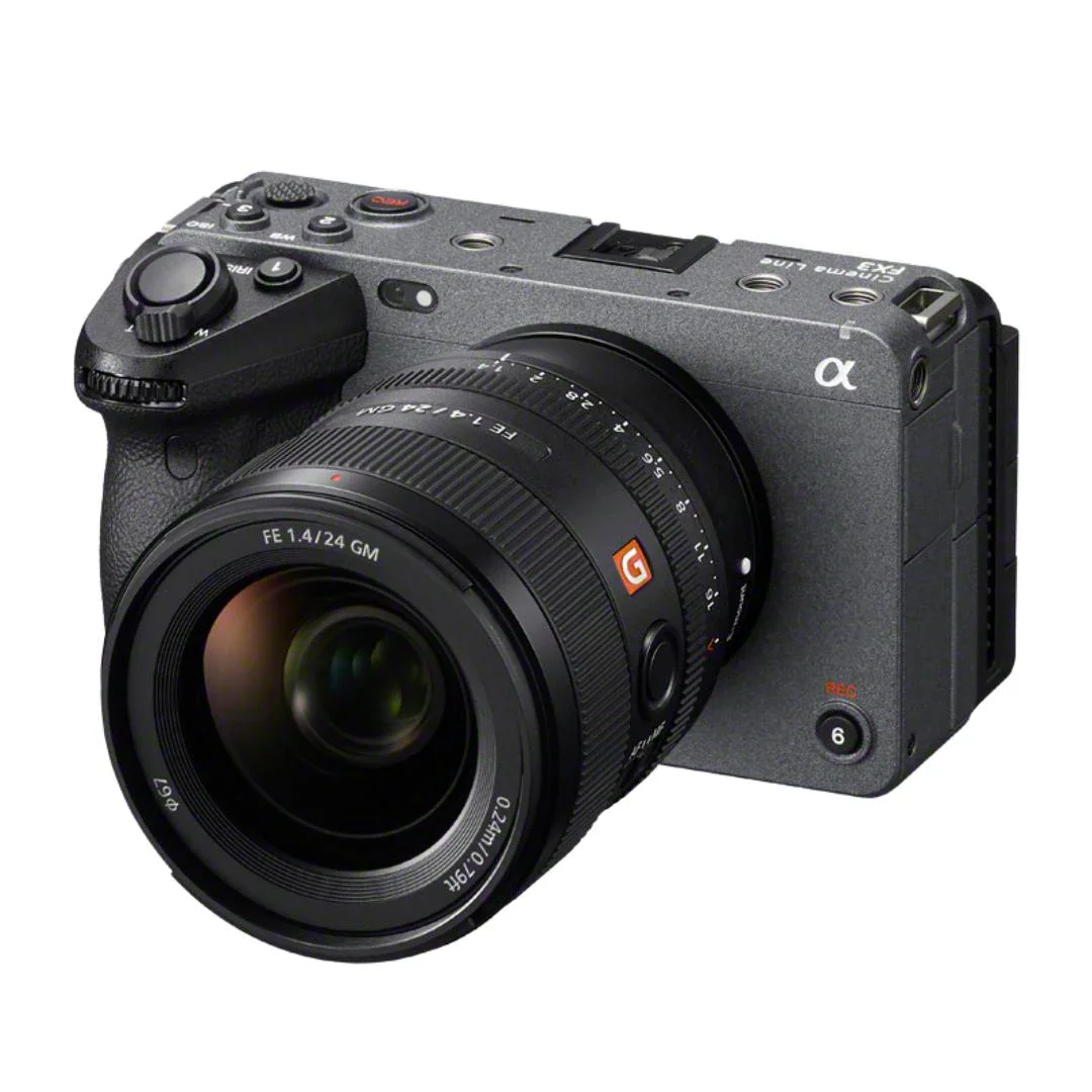 image about 🎬 Sony FX3: كاميرا سينمائية احترافية بحجم صغير وأداء كبير