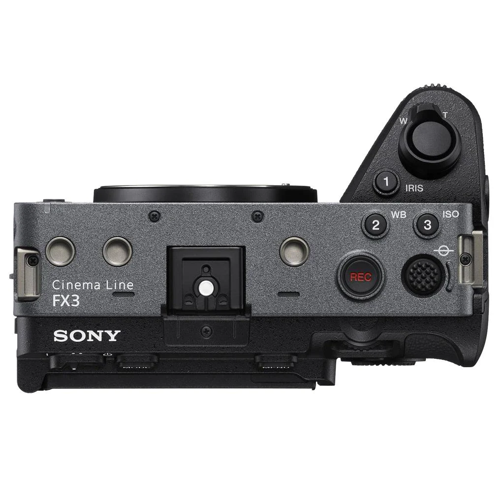 image about 🎬 Sony FX3: كاميرا سينمائية احترافية بحجم صغير وأداء كبير
