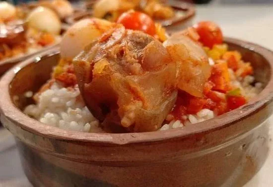 image about فتة الكوارع المصرية.. أكلة شعبية بطعم أصيل لا يُقاوم