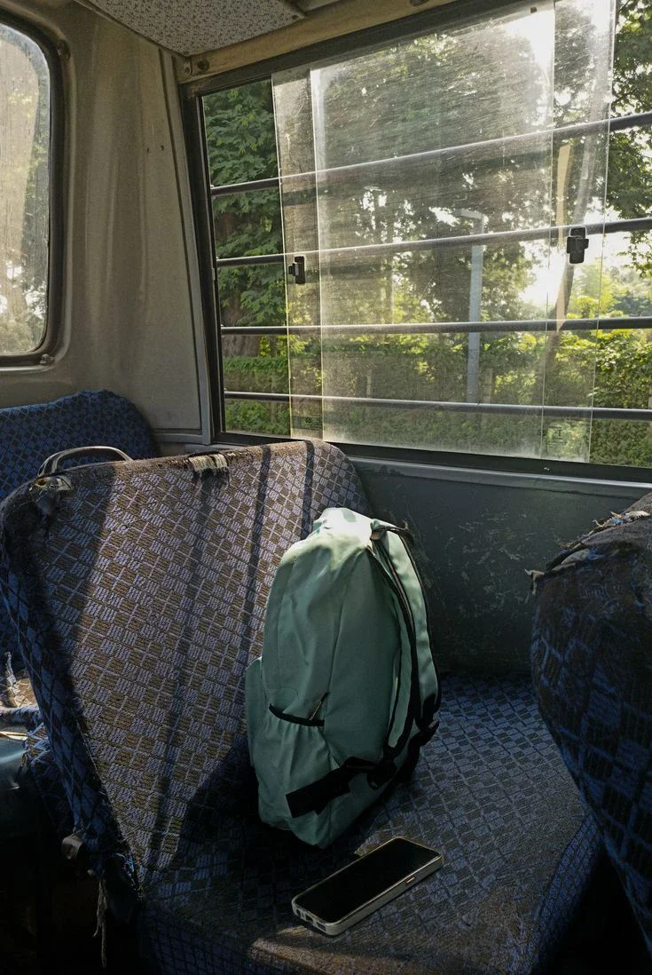 image about قصة إنجليزية مستوى B1 مع الترجمة | The Forgotten Bag