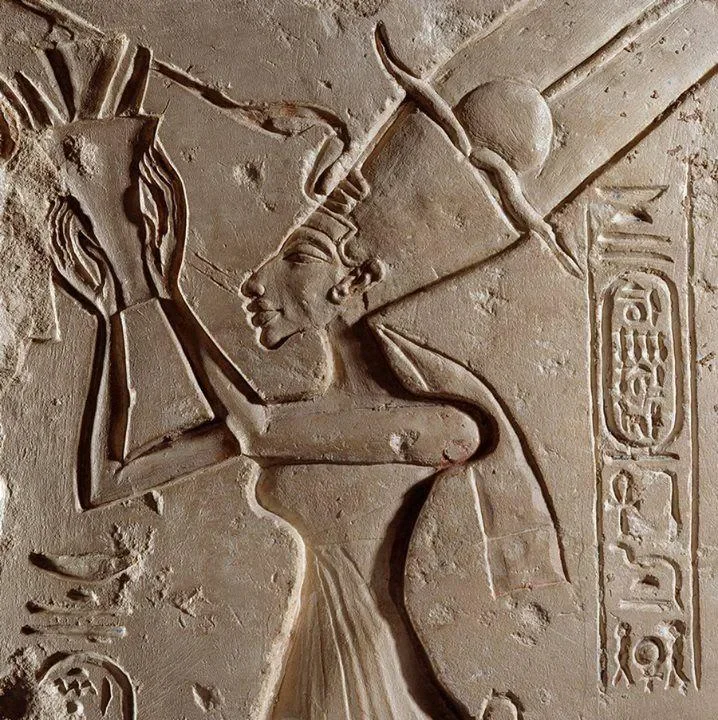 image about الملكة نفرتيتي: المرأة الغامضة في قلب ثورة العمارنة