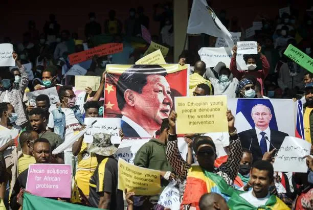 image about تقاربٌ تحت سقف المنافسة: هل تعيد أمريكا والصين وروسيا رسم ميزان القوى العالمي؟
