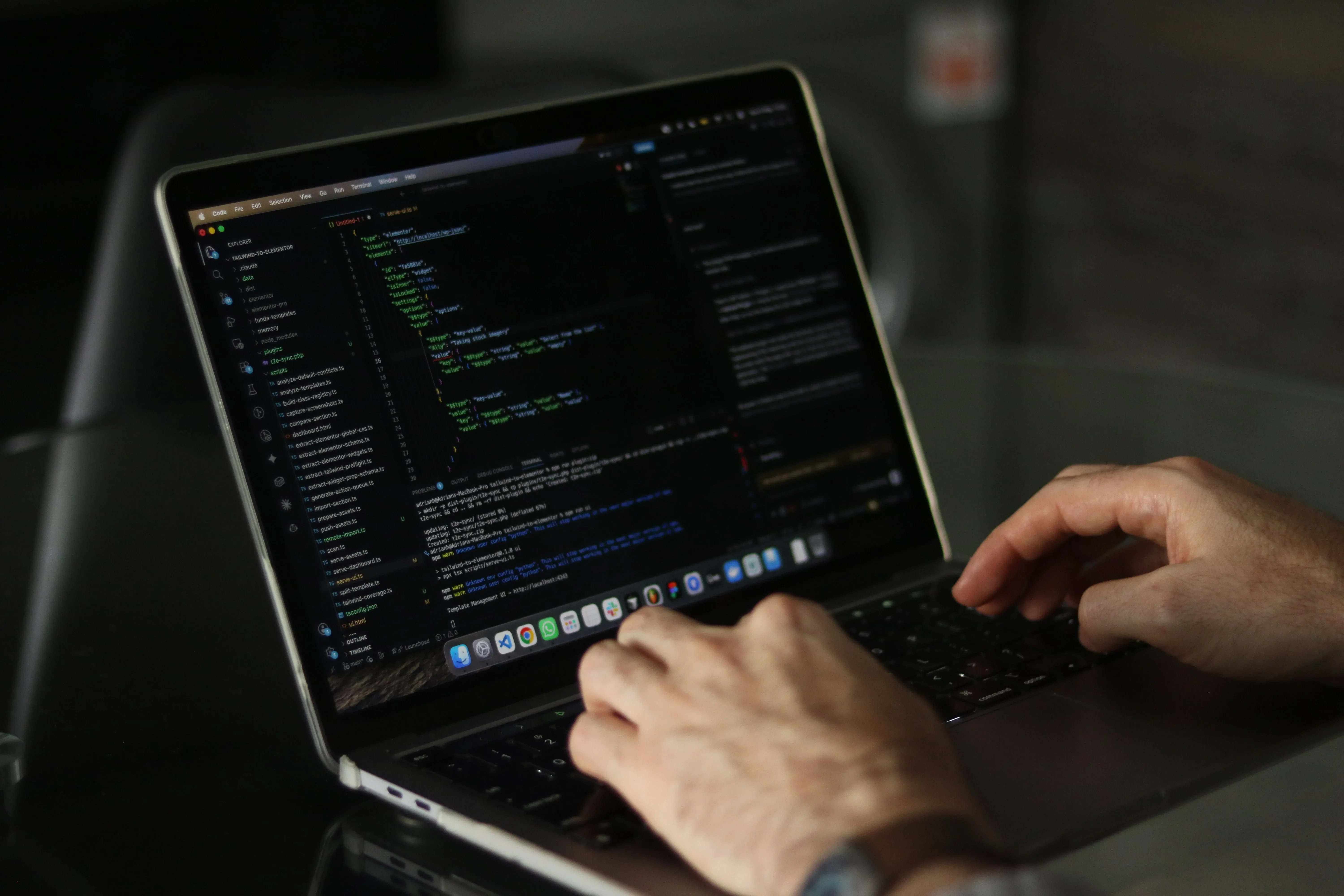 image about Laravel أم Node.js ؟ دليل عملي لاختيار التقنية المناسبة لمشروعك