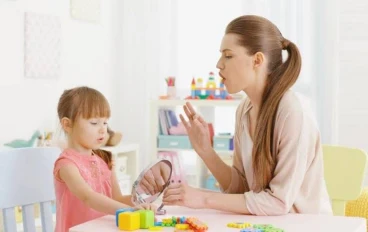 أهم أساليب تنميه التواصل الإجتماعي مع أطفال الأوتيزم 