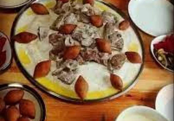 اكلة المليحي المكونة من البرغل واللحم