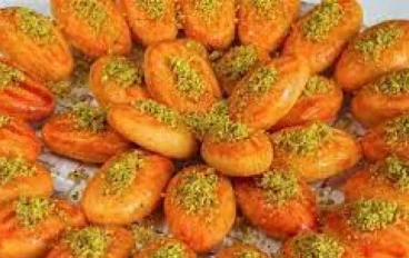 طريقة عمل رموش الست من اطيب الحلويات الشرقيه