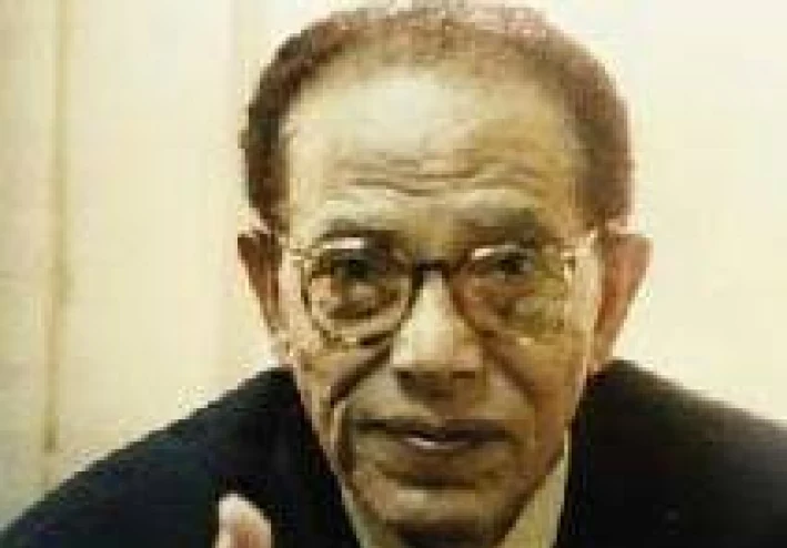قصص نجاح العلماء العرب في شتى المجالات وحكيات ملهمه وحزينه