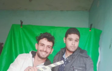 “هادى الشبح” مطرب شعبى مهرجات وراب