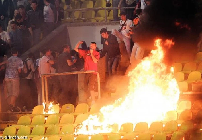 شغب الملاعب الرياضية ... ما هي أسبابه ؟ وكيف يتم علاجه ؟