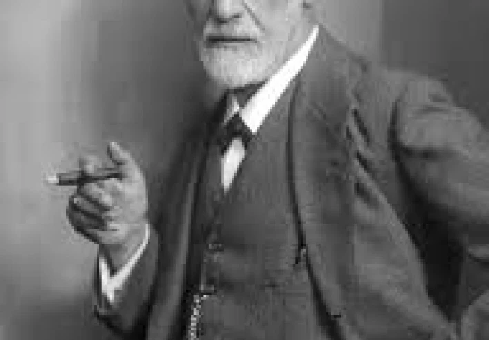 قصة غرق سفينة تيتانيك في اواخر ابريل 1912م