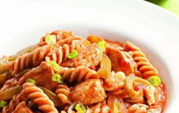 طريقة عمل المكرونه المبكبكه باللحمه او بدون اللحمه