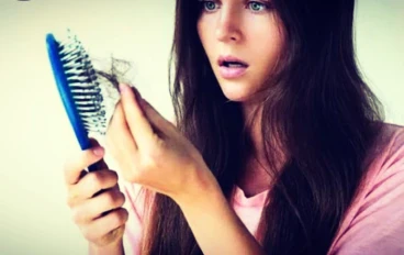 خمس زيوت لا غنى عنهم لعلاج تساقط و هيشان و ضعف و شيب الشعر نهائيا 