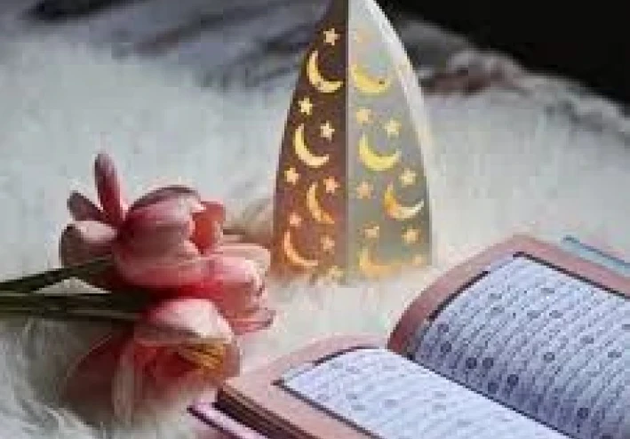 إِنَّ الَّذينَ كَفَروا سَواءٌ عَلَيهِم أَأَنذَرتَهُم أَم لَم تُنذِرهُم لا يُؤمِنونَ﴾ لسـورة الـ (البقرة) 🌟💚.