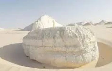 الرمال البيضاء: كنز من الذهب الأبيض مستقبل مصر للجيل الحالي و الأجيال القادمة.
