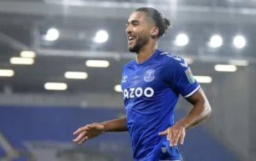 ليفربول يضع فرصه الدوري ويخسر من ايفرتون 2/0