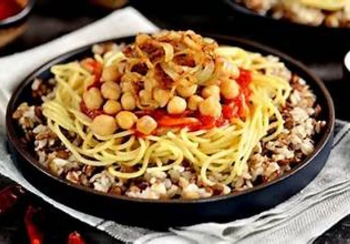 طريقه عمل الكشري المصري في المنزل