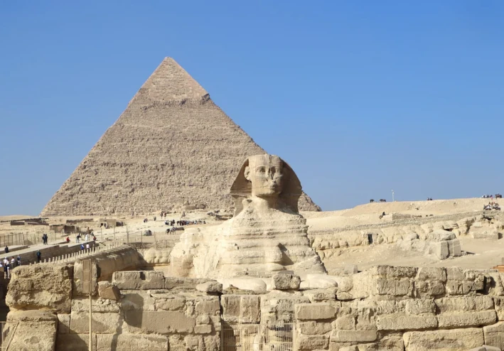 الكشف عن عجائب مصر القديمة: أرض الأهرامات والفراعنة