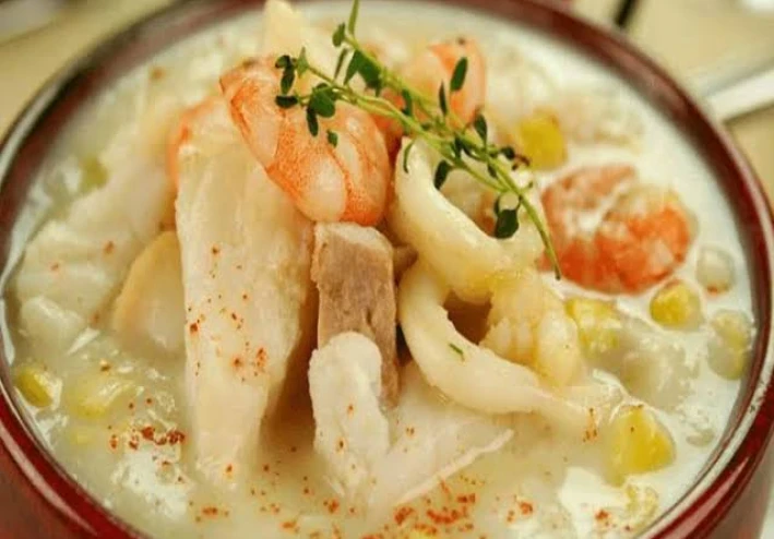 اكتشفوا سحر تحضير شوربة السي فود الرائعة"